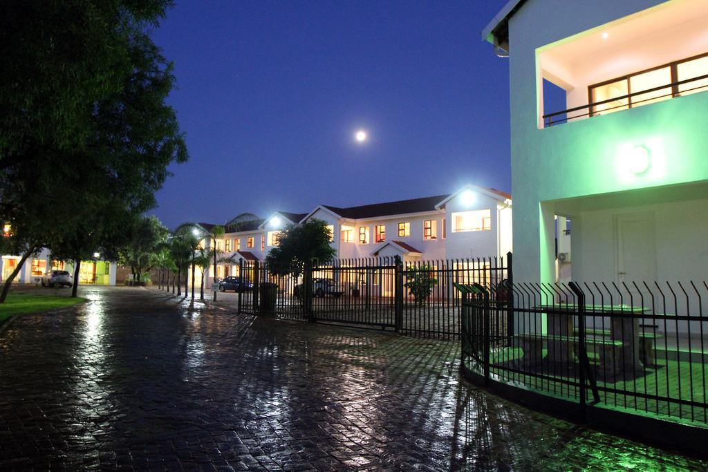 הארטביספורט Casa Bianca Guest Lodge מראה חיצוני תמונה